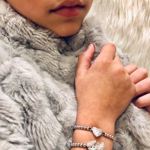 Meet your Posher, Isabel